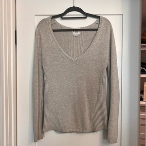 De Rigueur sweater size M